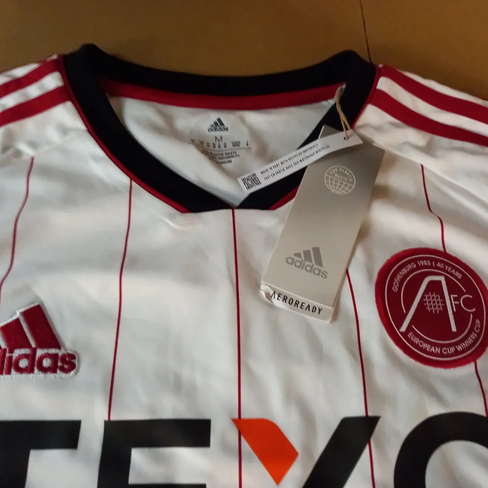 AFC CUP WINNERS SHIRT IN WHITE - M