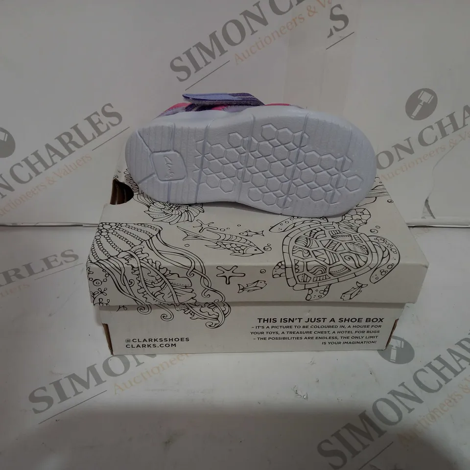 BOXED CLARKS VELCRO STRAPPED KIDS SANDALS, IN PINK/PURPLE. UK SIZE 4.5