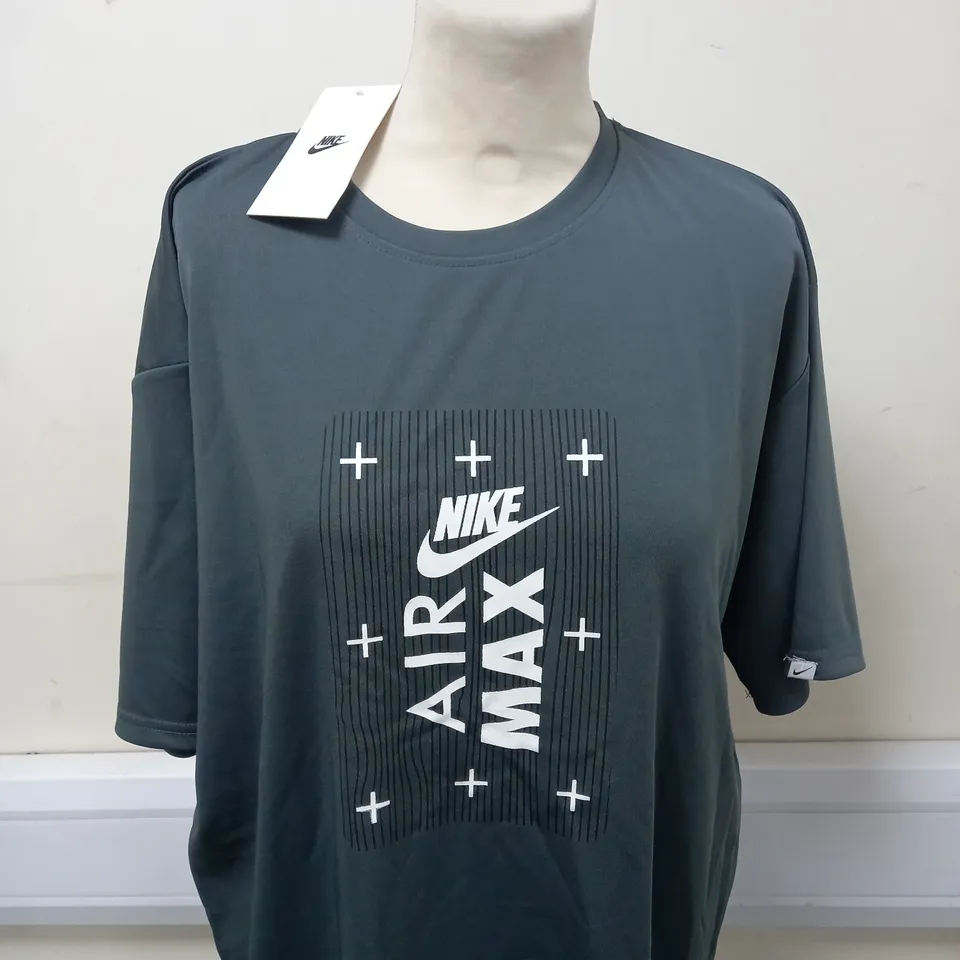 NIKE AIR MAX GRAPHIC T-SHIRT SIZE 2XL