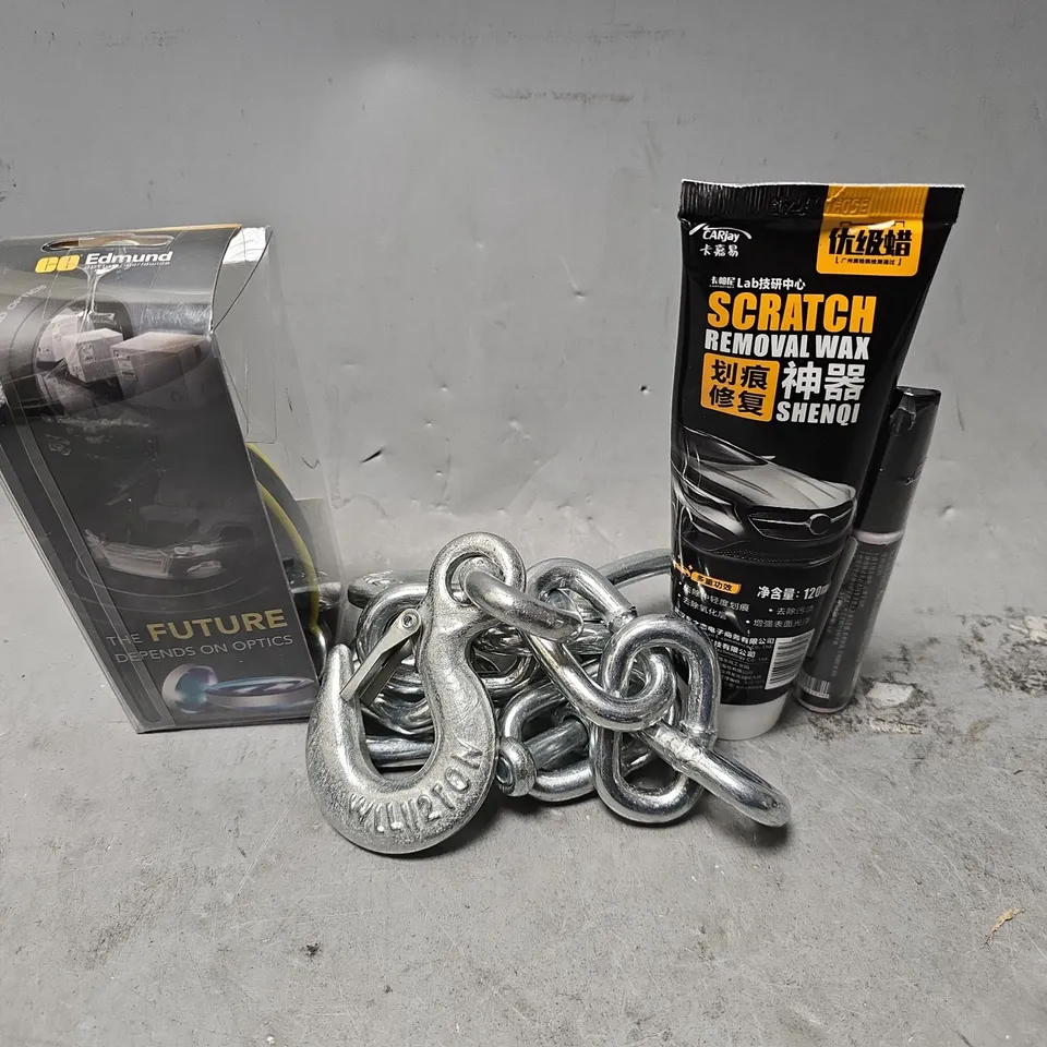 APPROXIMATELY 12 ASSORTED ITEMS TO INCLUDE - SCRATCH REMOVAL WAX , CLIP CHAIN ETC