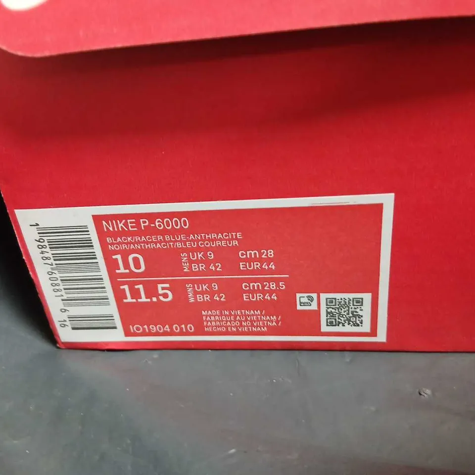 NIKE P-6000 TRAINERS – BLACK/BLUE, UK 9 (MEN'S) – BOXED