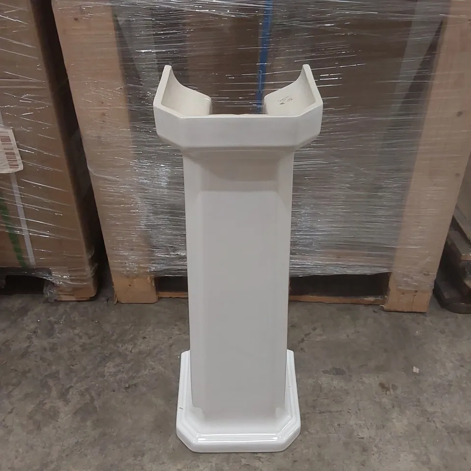 BRAND NEW BOXED LECICO NEW HAMILTON FULL PEDESTAL