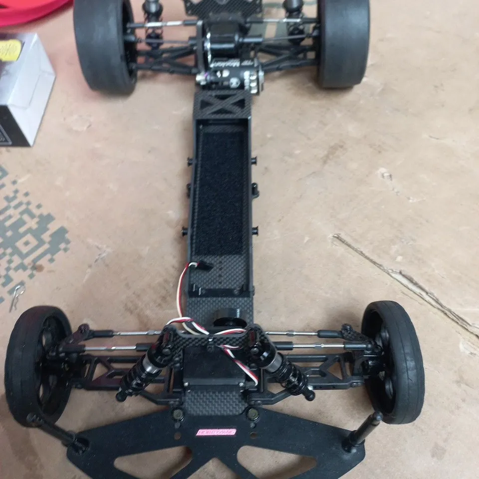 BITTYDESIGN PINK RC CAR BODY ON CARBON FIBRE CHASSIS – BRUSHLESS MOTOR & ESC 