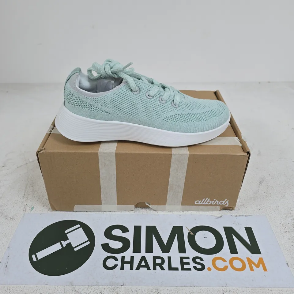 BOXED PAIR OF ALLBIRDS TREE RUNNER GO TRAINERS IN BLIZZARD - UK 5-5.5