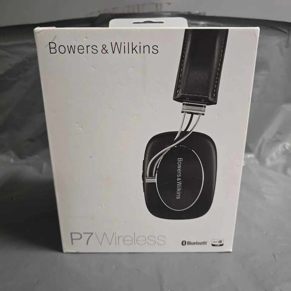 BOXED BOWERS & WILKINS P7 WIRELESS HEADPHONES