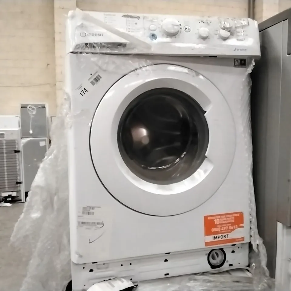 DESIGNER INDESIT FREESTANDING WASHING MACHINE WHITE 