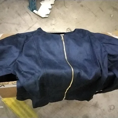 BOX OF APPROXIMATELY 30 ASSORTED BRAND BLACK NEW BAGGED KIM AND CO BLACK ZIP UP JACKETS VARIOUS SIZES