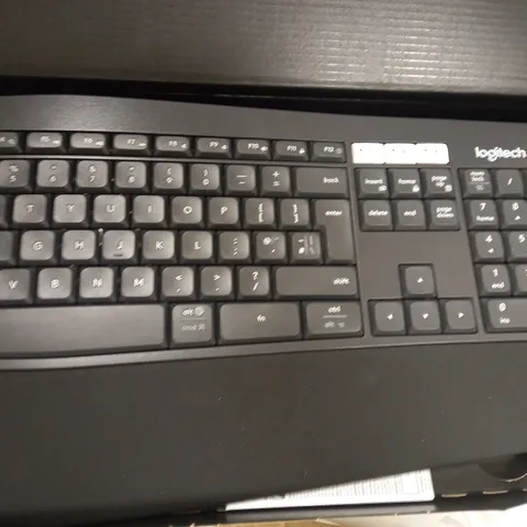LOGITECH MK850 PERFORMANCE KEYBOARD