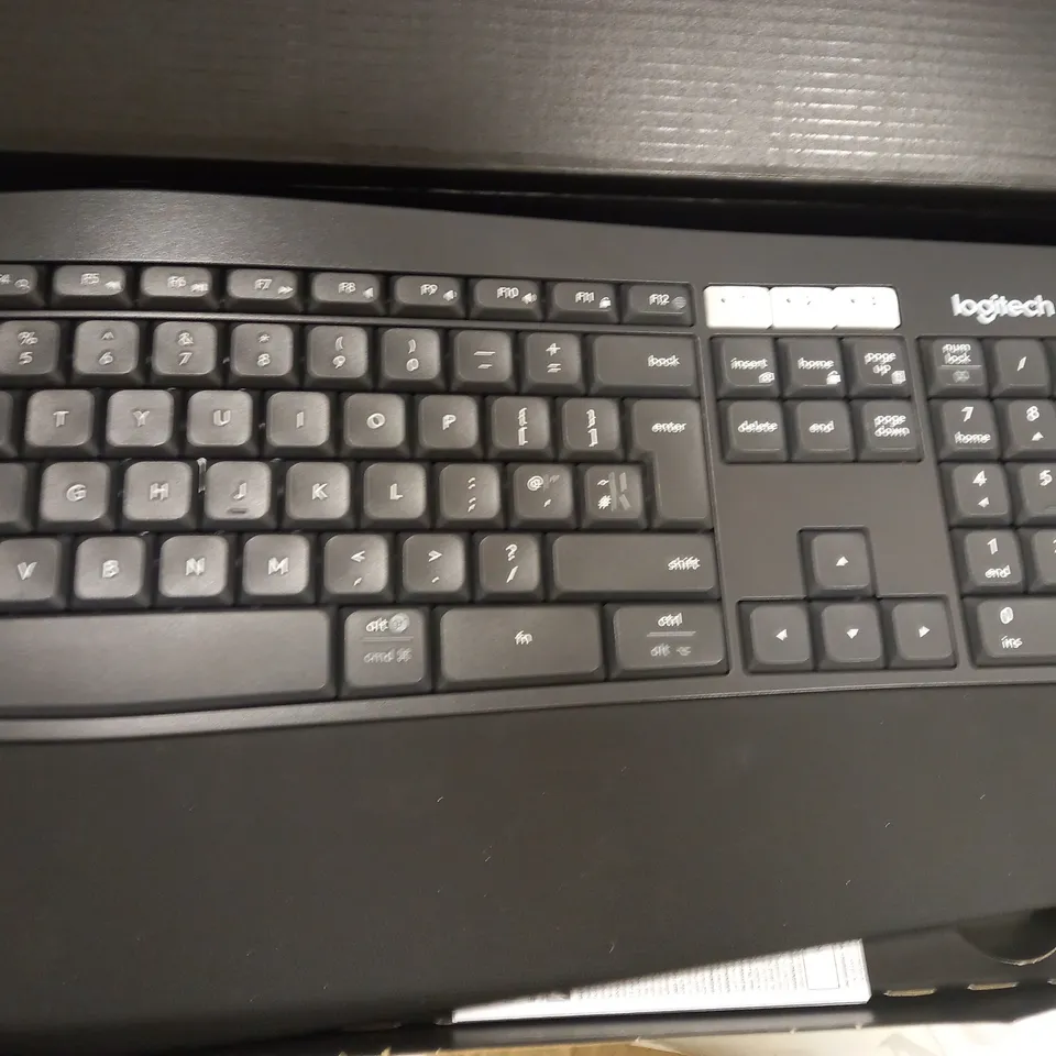 LOGITECH MK850 PERFORMANCE KEYBOARD