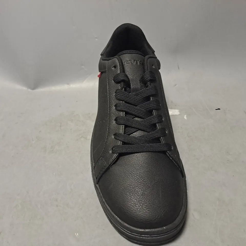 PAIR OF LEVIS BLACK SNEAKERS - SIZE UK 8 