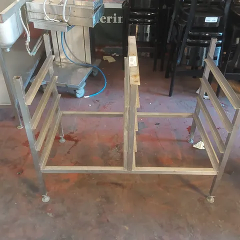 COMMERCIAL STAINLESS STEEL CATERING TRAY HOLDING PIECE