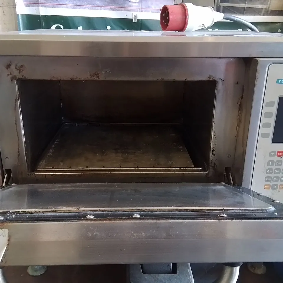 TURBOCHEF I3 HIGH-SPEED COUNTERTOP CONVECTION OVEN.