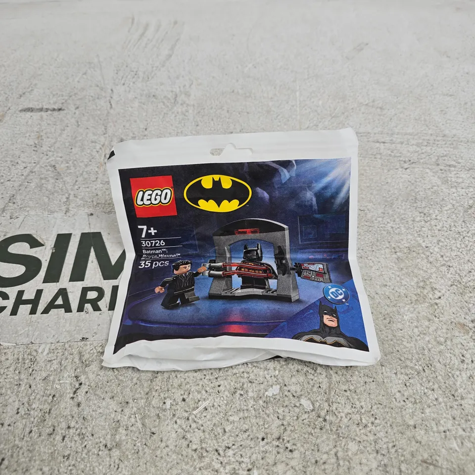 LEGO BATMAN BRUCE WAYNE AND THE BATSUIT