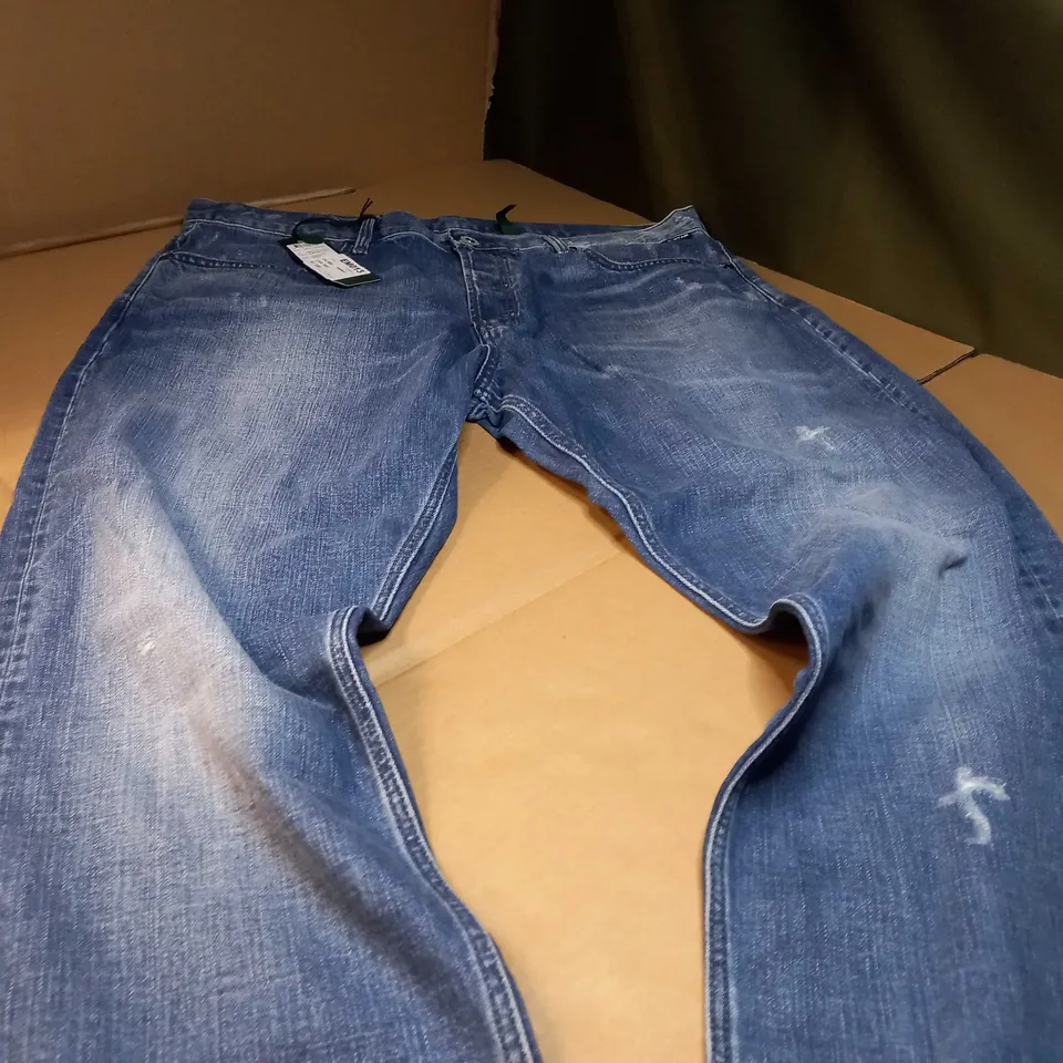 RAW BLUE DISTRESSED JEANS - SIZE W38/L34