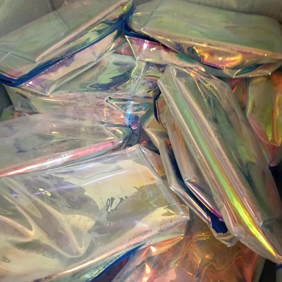 BOX OF APPROXIMATELY 10 COSMETIC BAGS 