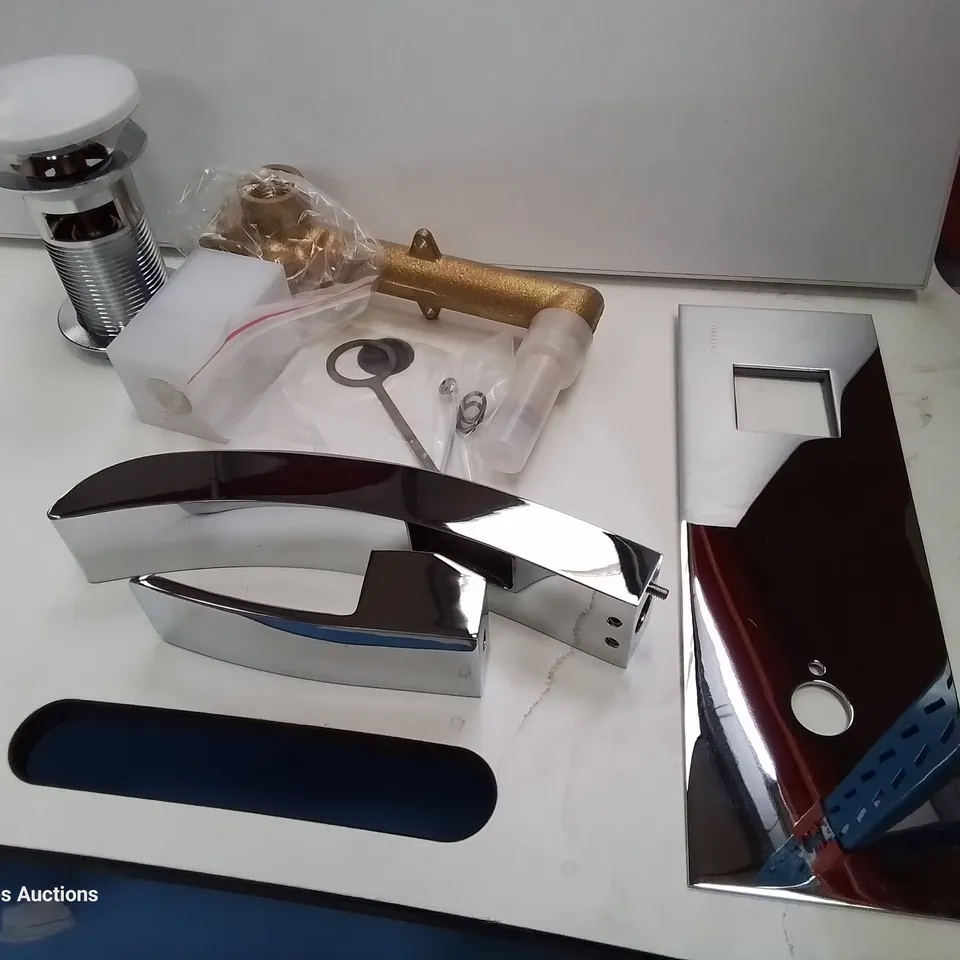 BRAND NEW BOXED DESIGNER VIVARO WALL MOUNTED BASIN TAP & CLICK WASTE CHROME