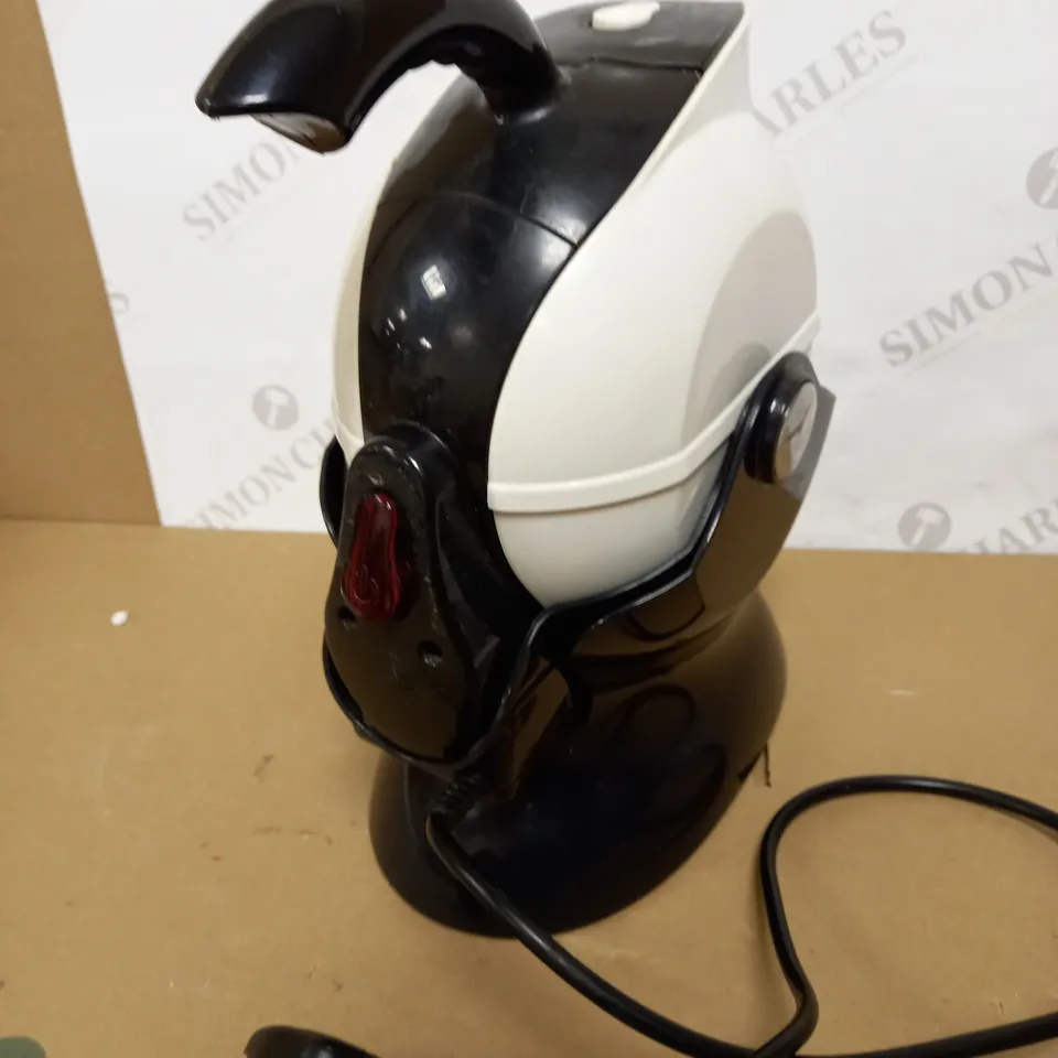 NRS HEALTHCARE UCCELLO EASY POUR KETTLE AND TIPPER N73209