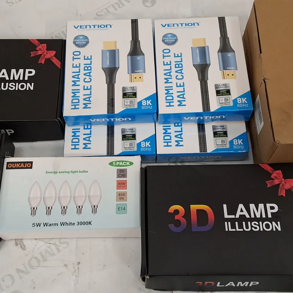 LOT OF 17 ASSORTED ITEMS TO INCLUDE HDMI CABLES, 3D ILLUSION LAMPS AND FESTOON LIGHTS