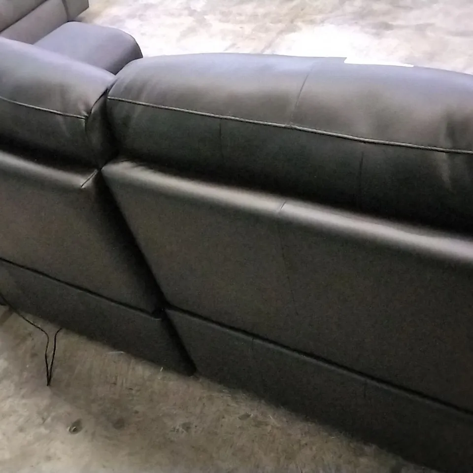 QUALITY ITALIAN DESIGNER GRADO POWER RECLINER LOVESEAT IN BLACK LEATHER 