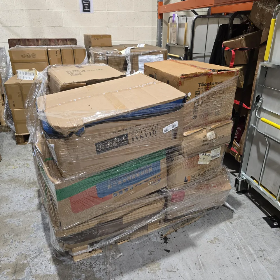 PALLET OF APPROXIMATELY 12 BOXES OF ASSORTED ITEMS INCLUDING OSRAM HALOGEN BULBS , BABY BOTTLE HOLDERS AND CHILDRENS EDUCATIONAL BOOKS 