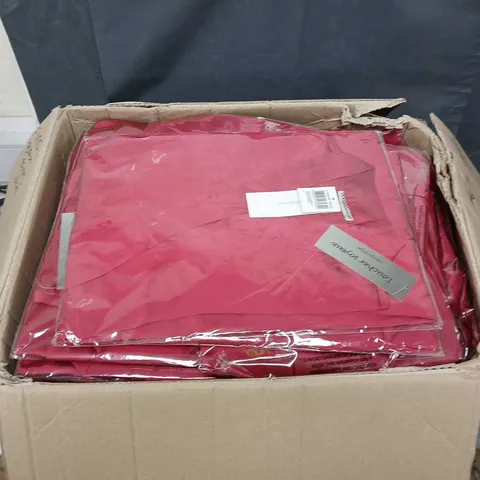 APPROXIMATELY 50 TOUCHER SOYEUX LARGE SHIRTS - RED