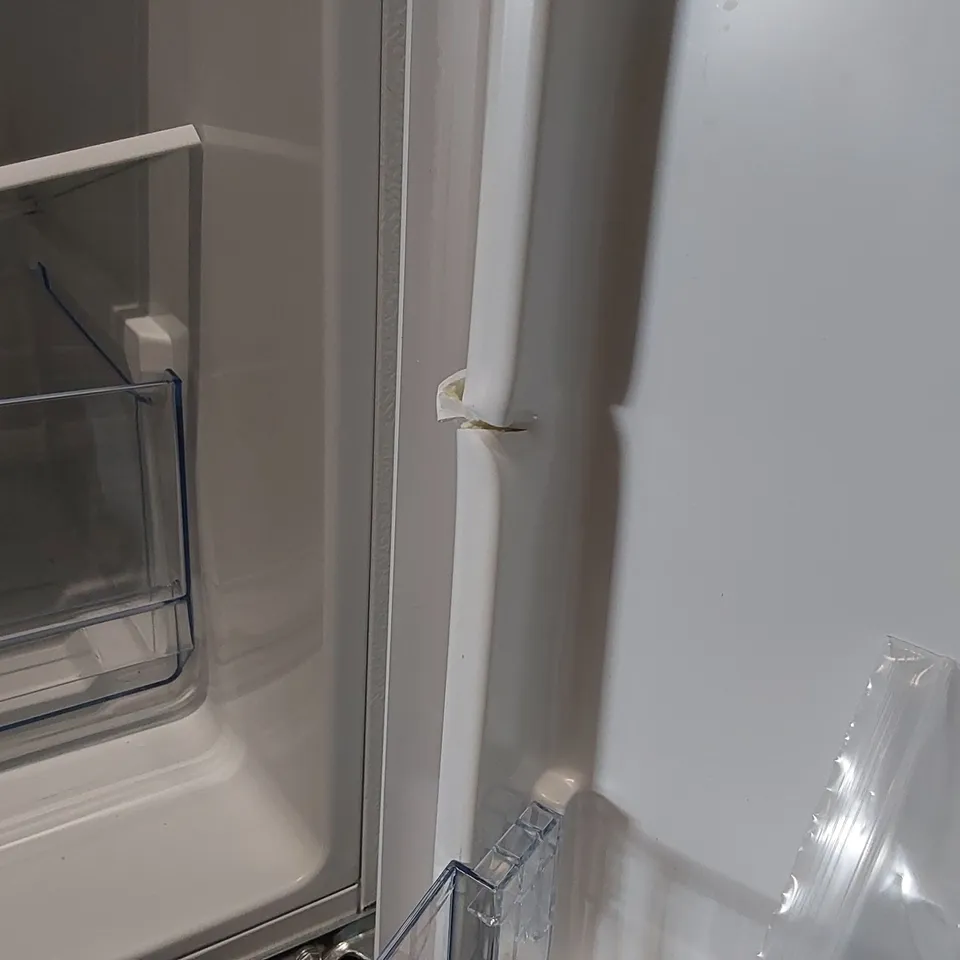 HISENSE RB327N4WW1 FRIDGE FREEZER 55CM FROST FREE - UNPROCESSED RAW RETURN 