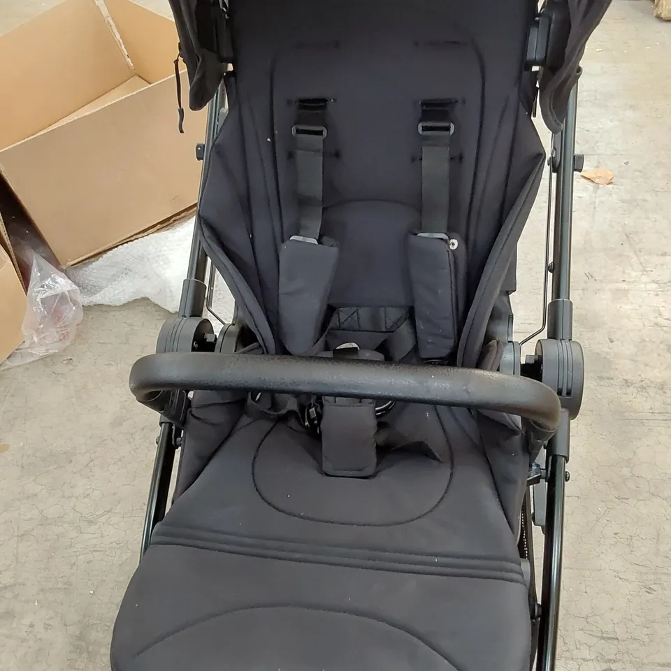 MAMAS & PAPAS AIRO STROLLER WITH RAIN & CARRY COVERS