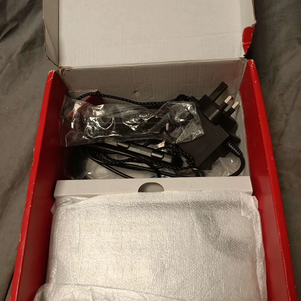 NINTENDO SWITCH OLED MODEL BOXED WITH ACCESSORIES
