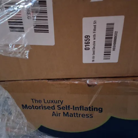PALLET CONTAINING LARGE QUANTITY OF AIR BEDS 