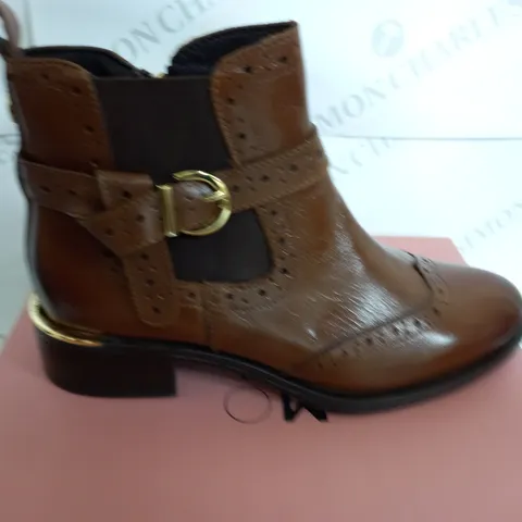 MODA IN PELLE MIKARA BOOTS IN TAN SIZE 6 