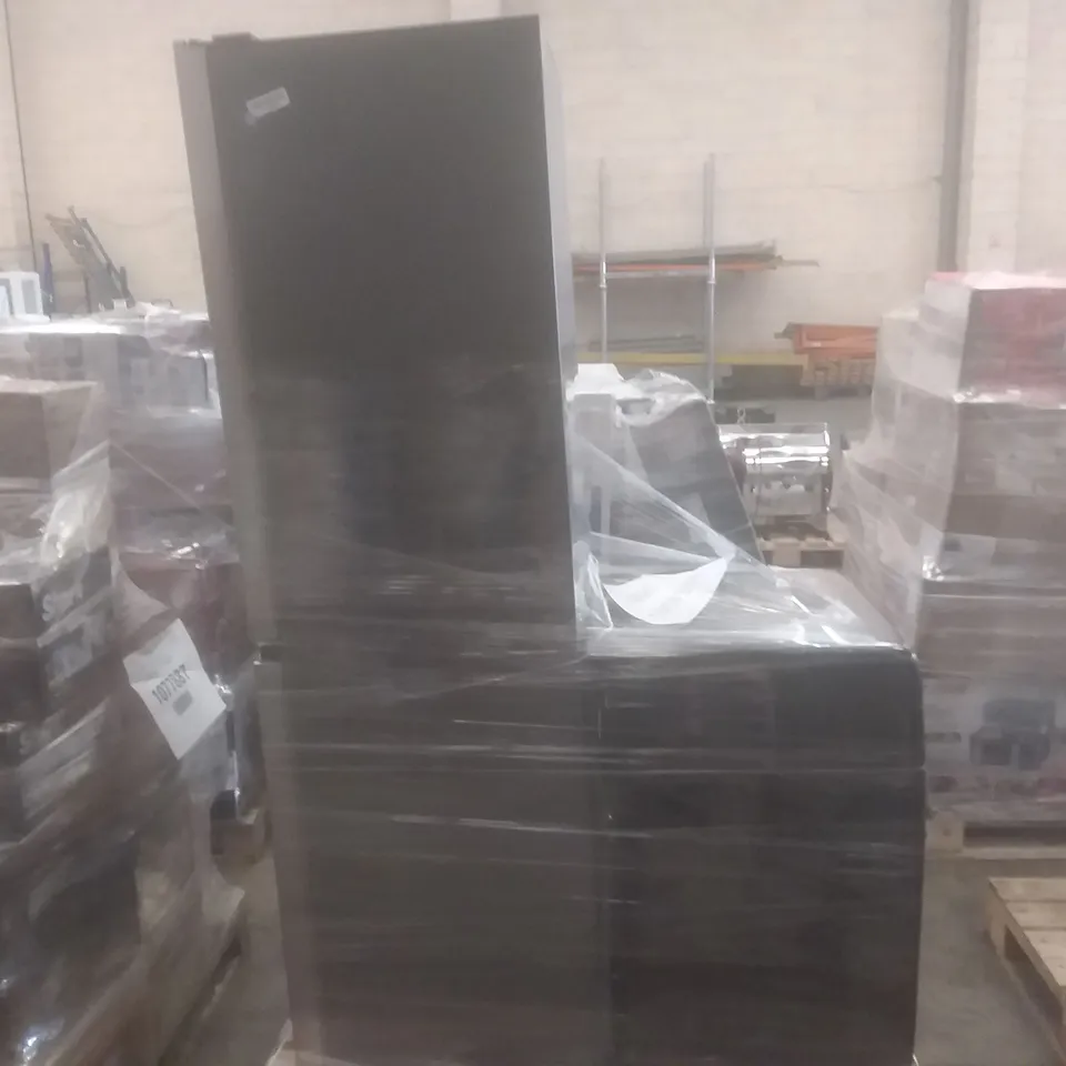 CANDY ULTRA FREESTANDING WASHING MACHINE BLACK AND HISENSE RB327N4WC1 55CM FREESTANDING 5050 FRIDGE - UNPROCESSED RAW RETURNS