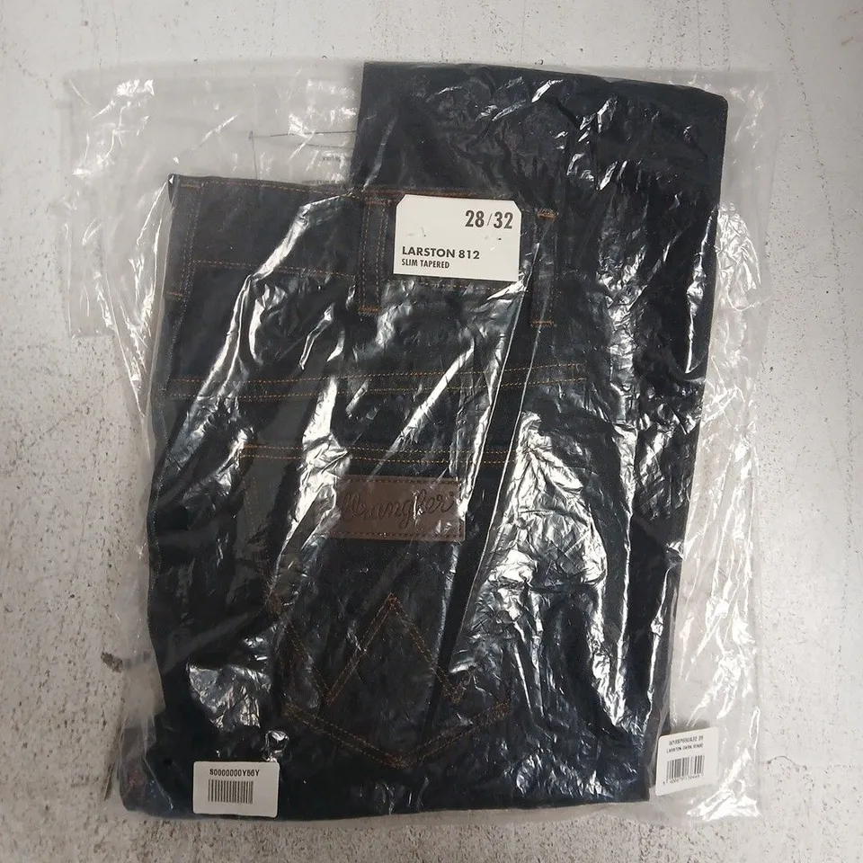 BAGGED LARSTON 812 SLIM TAPERED JEANS IN DARK RINSE SIZE 28/32