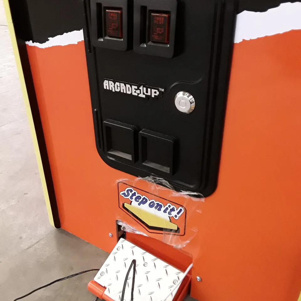 TIME CRISIS DELUXE ARCADE MACHINE RRP £699