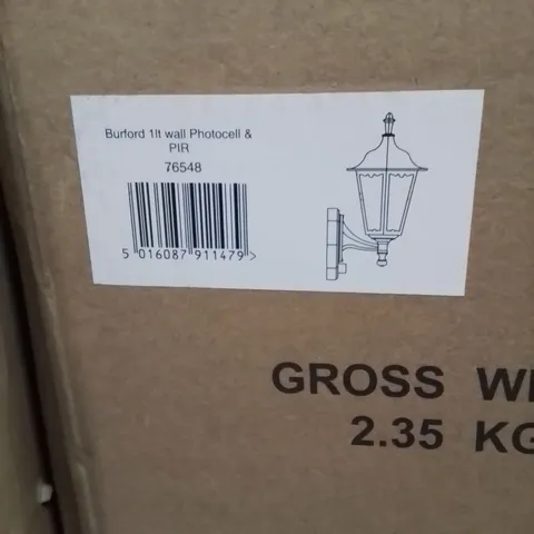 BOXED VOGUE TRENTON OUTDOOR WALL LIGHT
