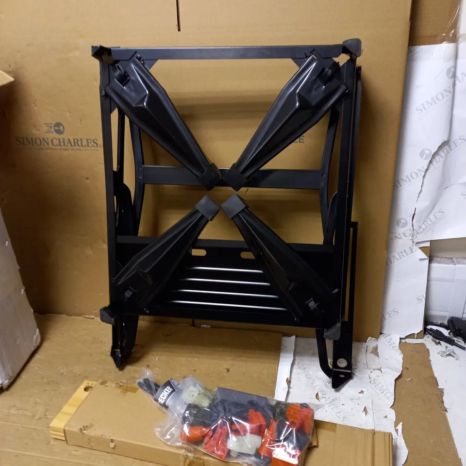BLACK+DECKER WORKMATE WORK BENCH TOOL STAND