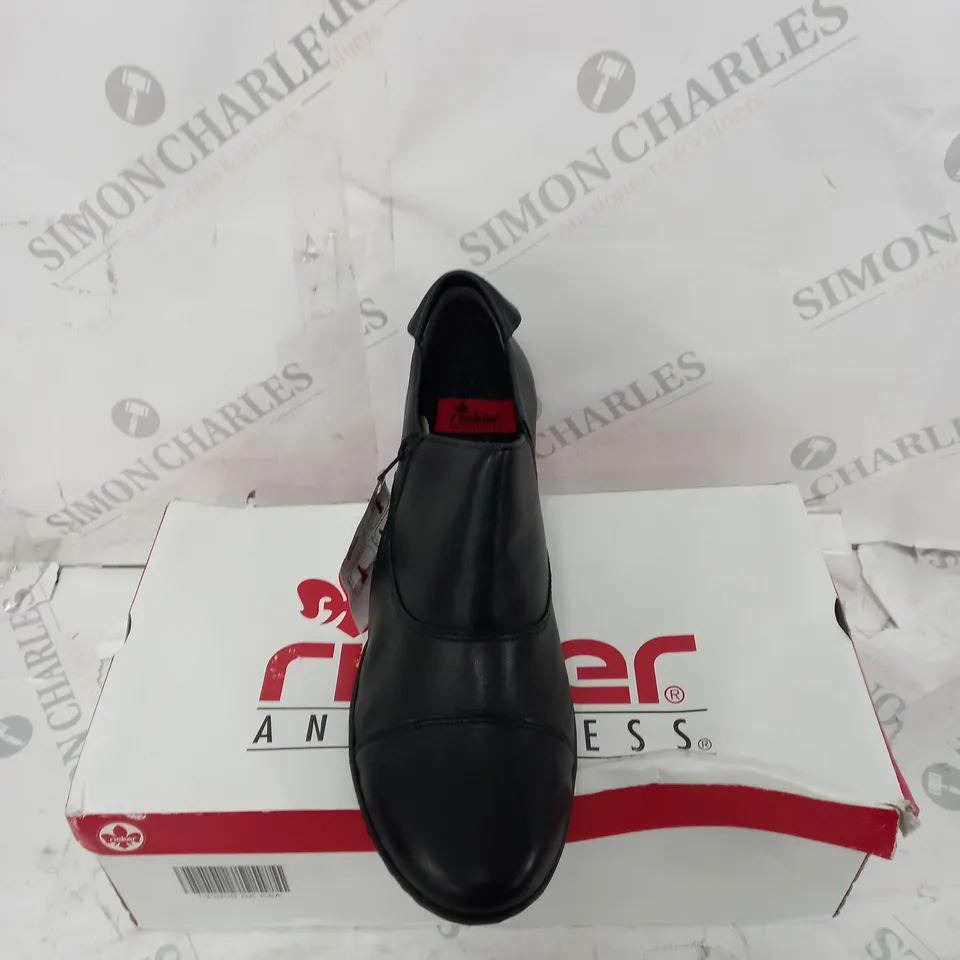 BOXED PAIR OF RIEKER SHOE BOOTS IN BLACK UK SIZE 6