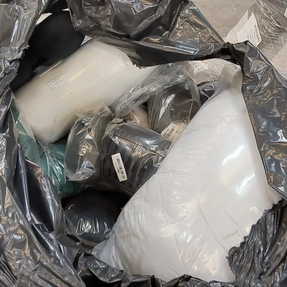 PALLET OF ASSORTED BEDROOM AND COMFORT BASED PRODUCTS TO INCLUDE; PILLOWS, SUPPORT SEAT CUSHIONS AND SIMILARLY RELATED GOODS