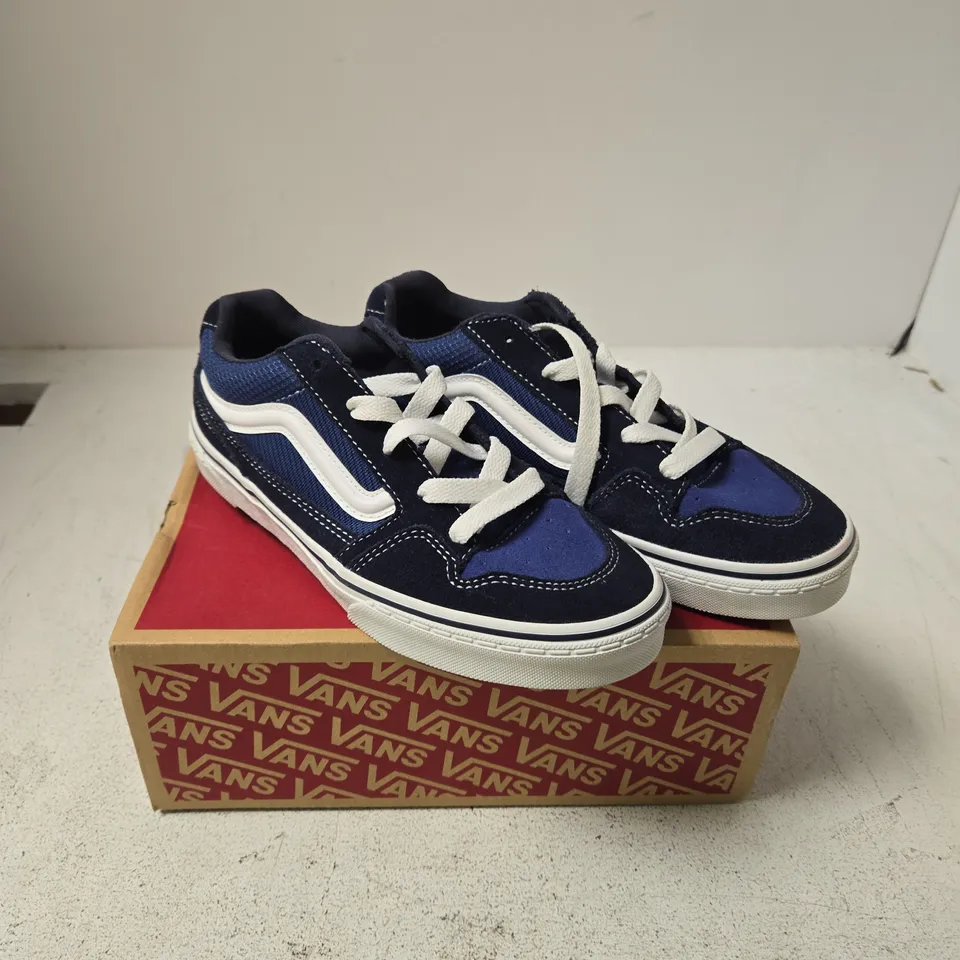 VANS NAVY SUEDE/MESH TRAINERS WITH WHITE SIDE STRIPE – UK 4