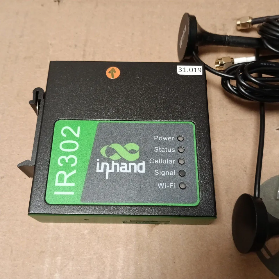 INHAND IR302 INDUSTRIAL CELLULAR ROUTER WITH 2 ANTENNAS