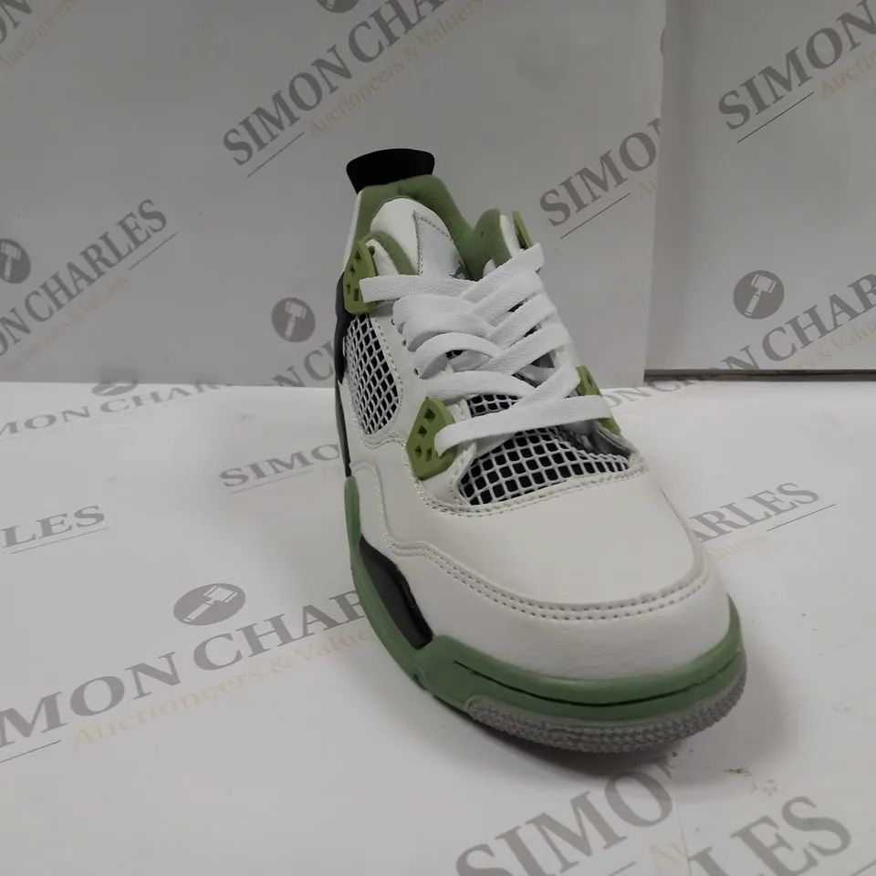 PAIR OF NIKE AIR JORDAN 4 RETRO UK SIZE 5