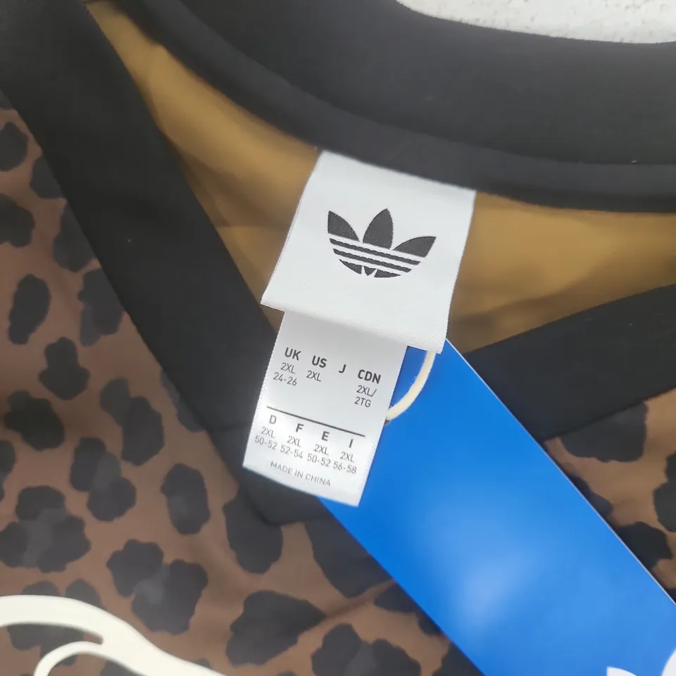 ADIDAS ORIGINALS LEOPARD PRINT FOOTBALL JERSEY - 2XL