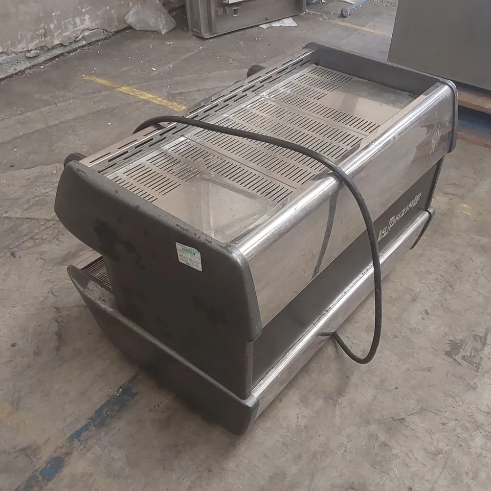 LA SPAZIALE COMMERCIAL 2 GROUP COFFEE MACHINE