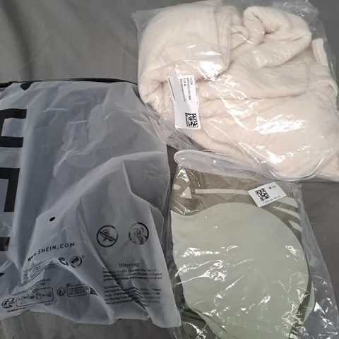 BOX OF ASSORTED CLOTHING ITEMS IN VARIOUS COLOURS, SIZES AND STYLES