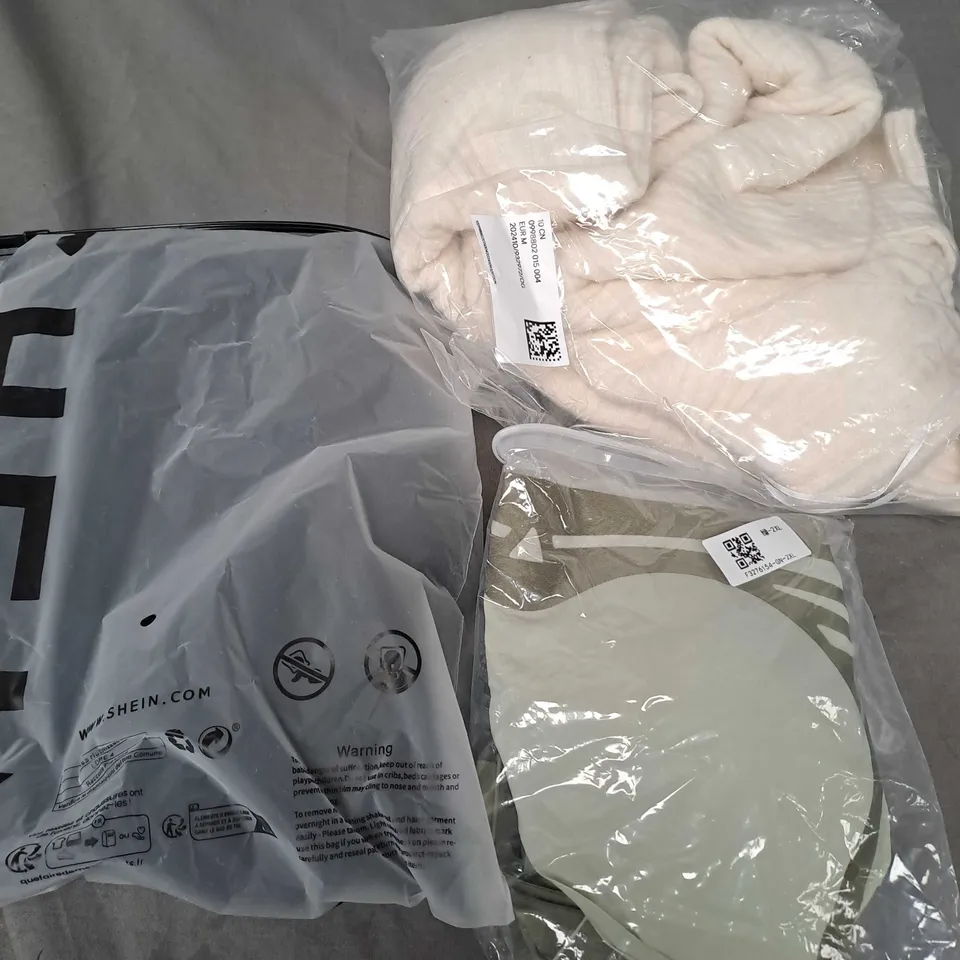 BOX OF ASSORTED CLOTHING ITEMS IN VARIOUS COLOURS, SIZES AND STYLES