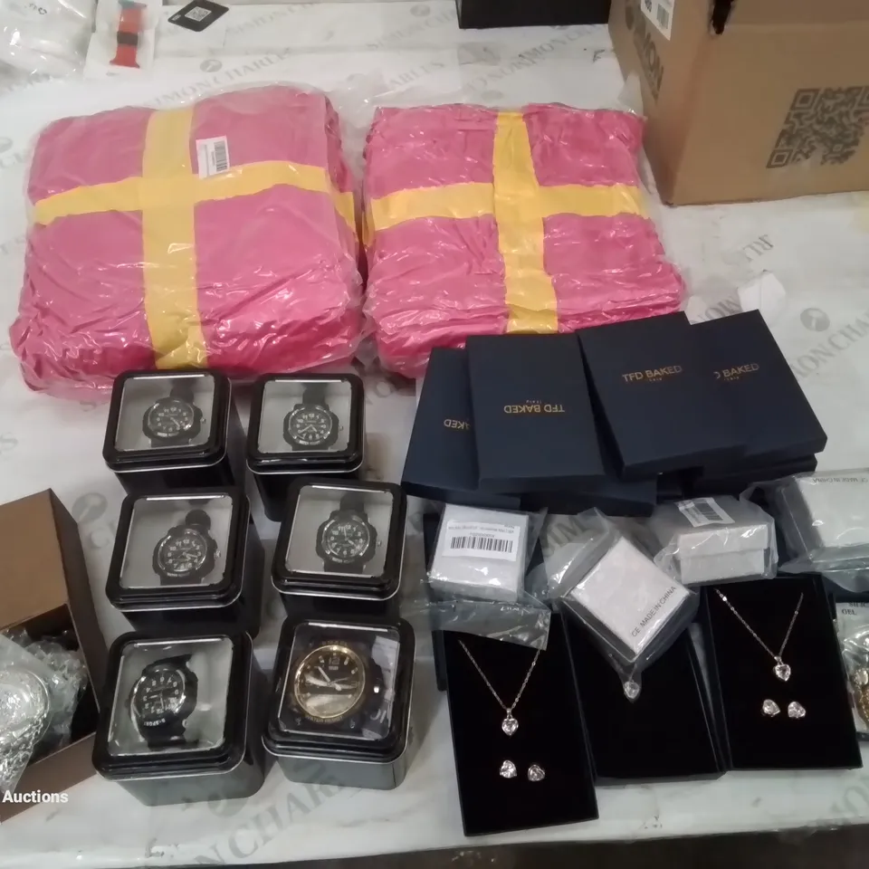 BOX CONTAINING MIXED BUNDLE OF FASHION ITEMS AND JEWELLERY GIFT SETS, WATCHES ETC. 