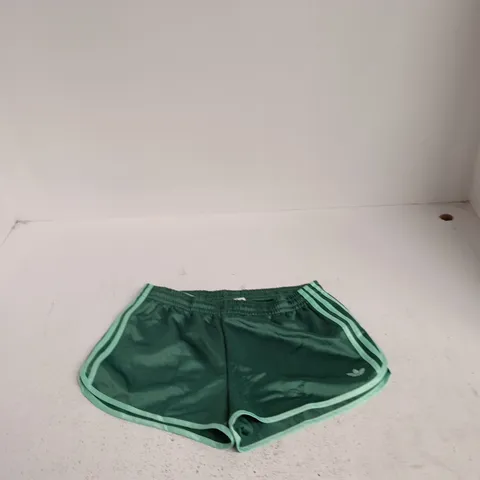 ADIDAS GREEN SHORTS WITH TREFOIL LOGO β UK M
