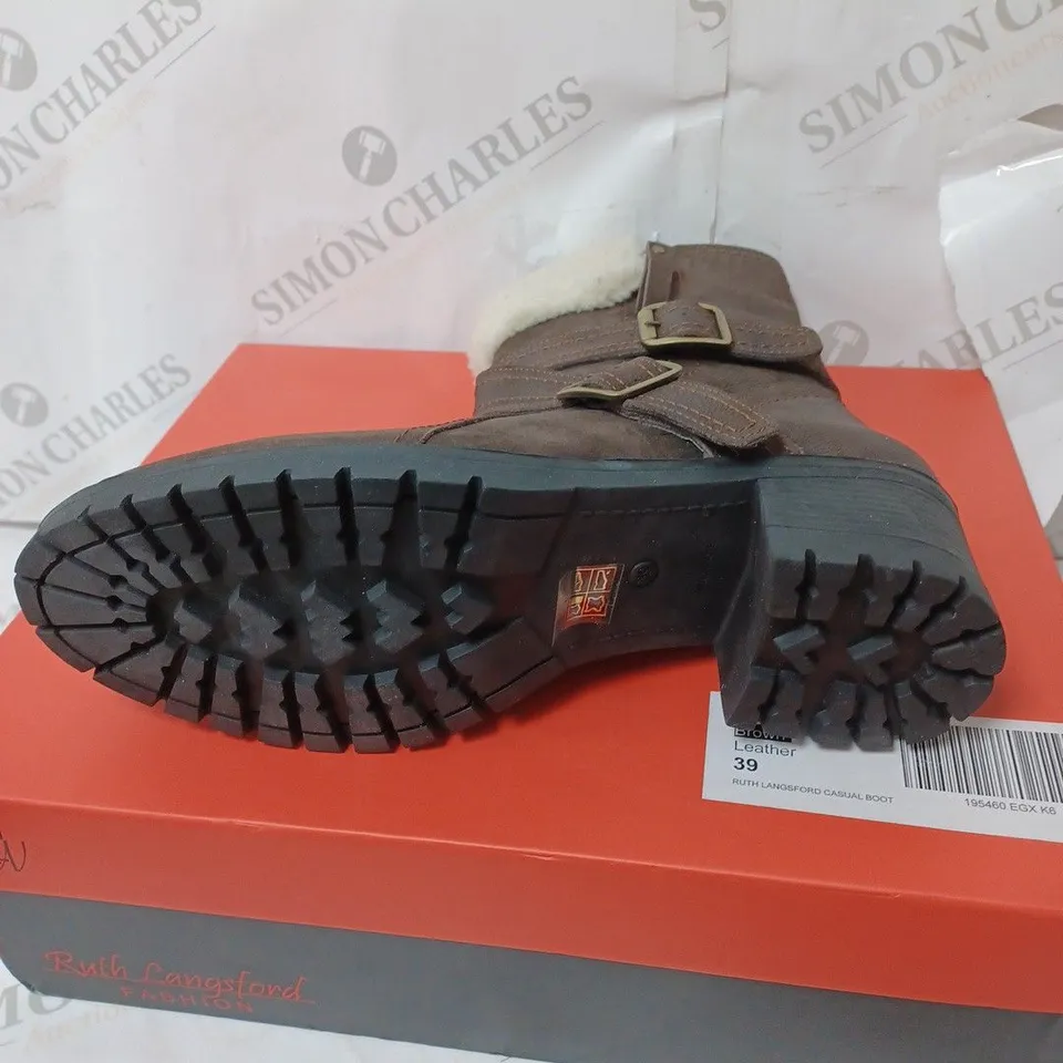 BOXED RUTH LANGSFORD CASUAL BOOTS, OAK - SIZE 6 