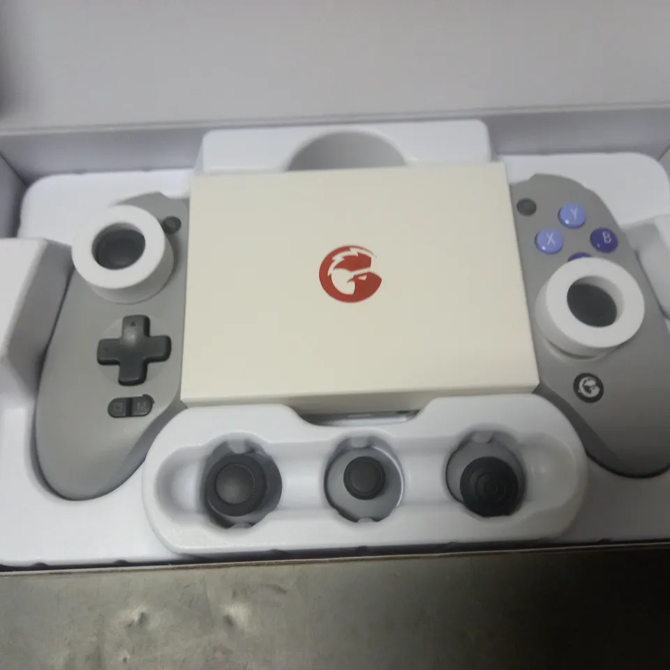 BOXED GAMESIR GALILEO TYPE-C WIRED MOBILE GAMING CONTROLLER