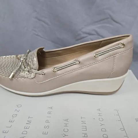 GEOX ARETHEA ROSE/SILVER WOMEN’S SHOES – UK 6.5 (EU 39.5)