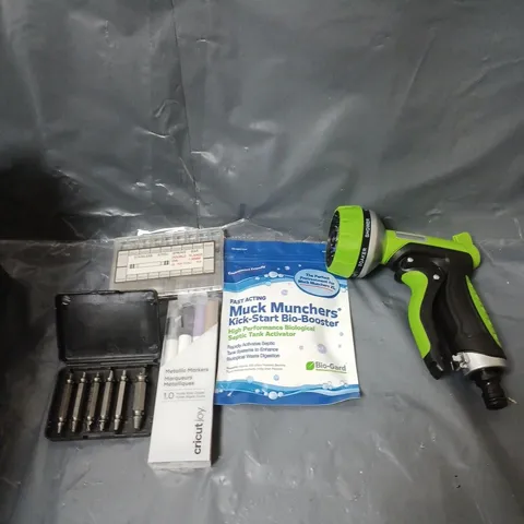 BOX OF APPROXIMATELY 20 ASSORTED HOUSEHOLD ITEMS TO INCLUDE HOSE HEAD, TOOLS AND PENS